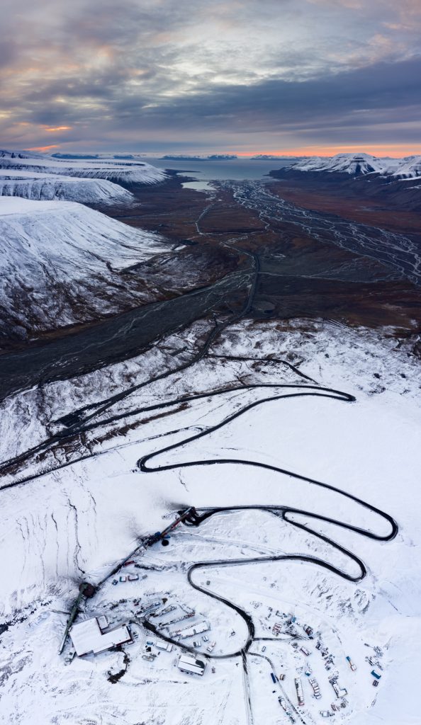 Viaggi di Gruppo  DJI_0438-HDR-Panorama-594x1024 [COMPLETO] 26 Giugno-3 Luglio 2022. La Natura del Polo Nord (Norvegia)